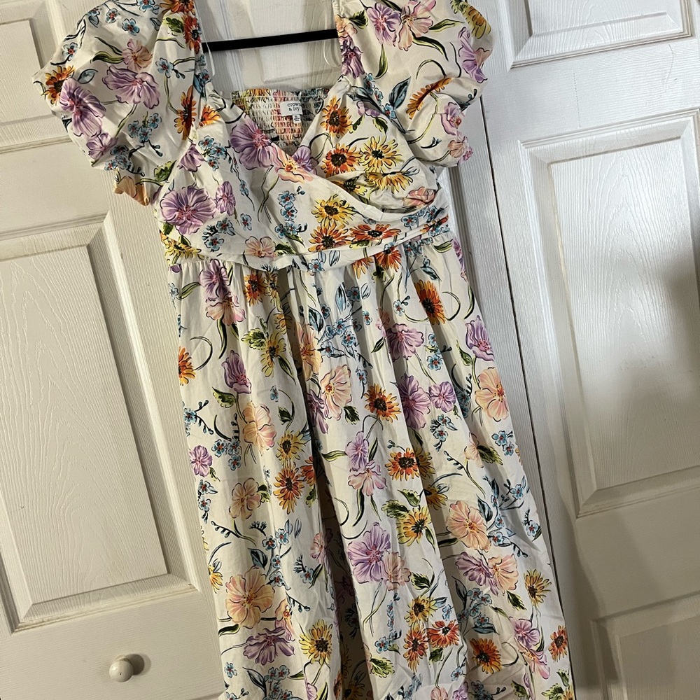Crown & Ivy Floral Puff-Sleeve Midi Dress